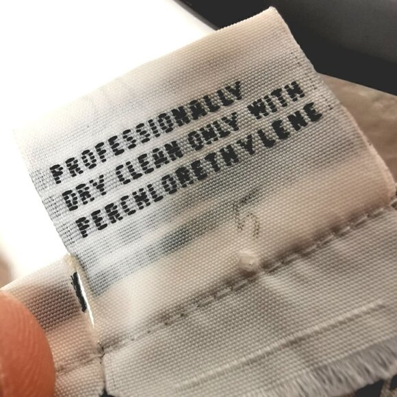 Vintage Carlisle Women's 6 EUC Buttoned Silk Short Sleeve Round Neck Cute Blouse - Picture 4 of 11